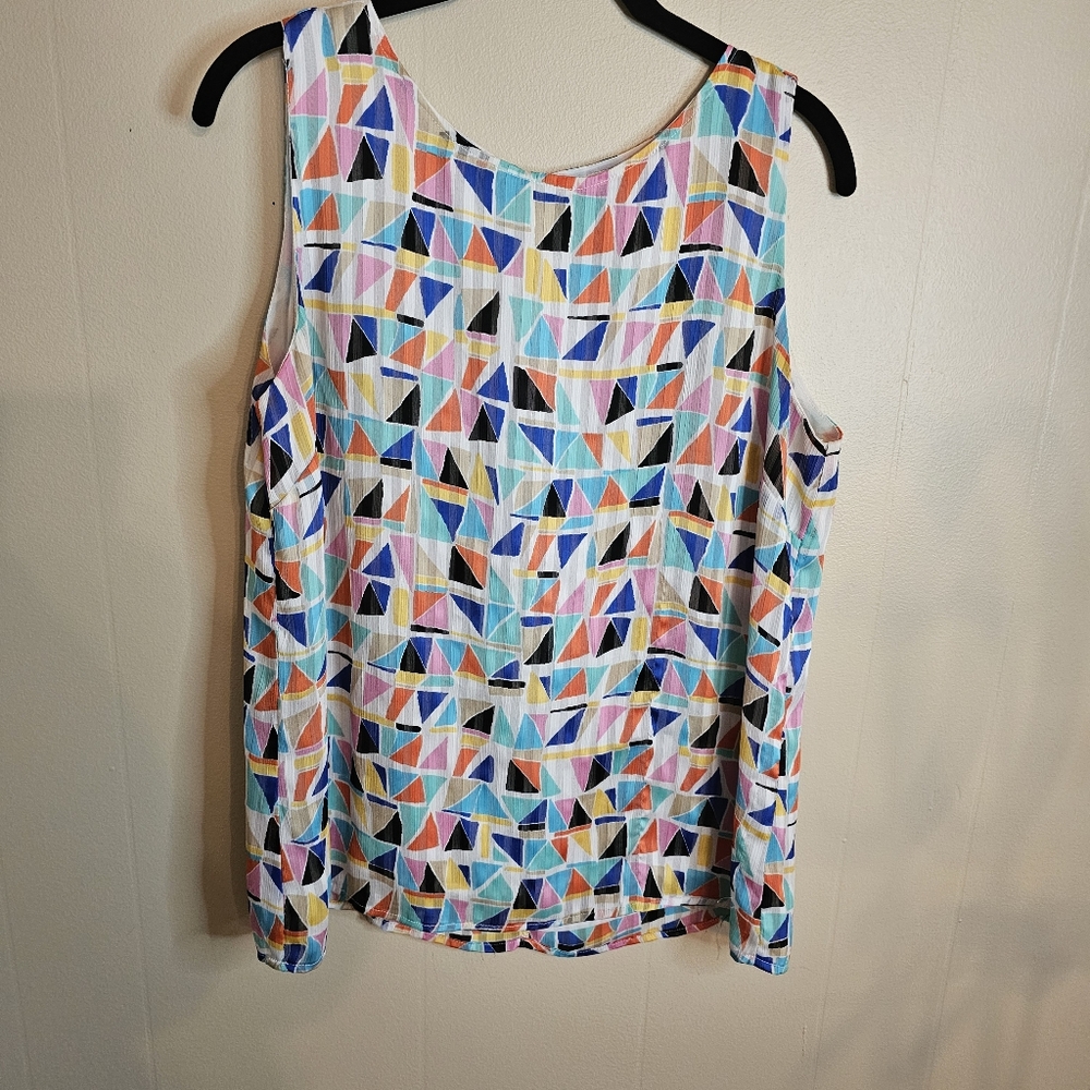 Rafaella Women's Geometric Sleeveless Lined Blouse